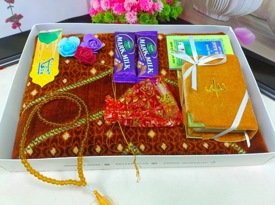 স্টুডেন্ট প্যাকেজ